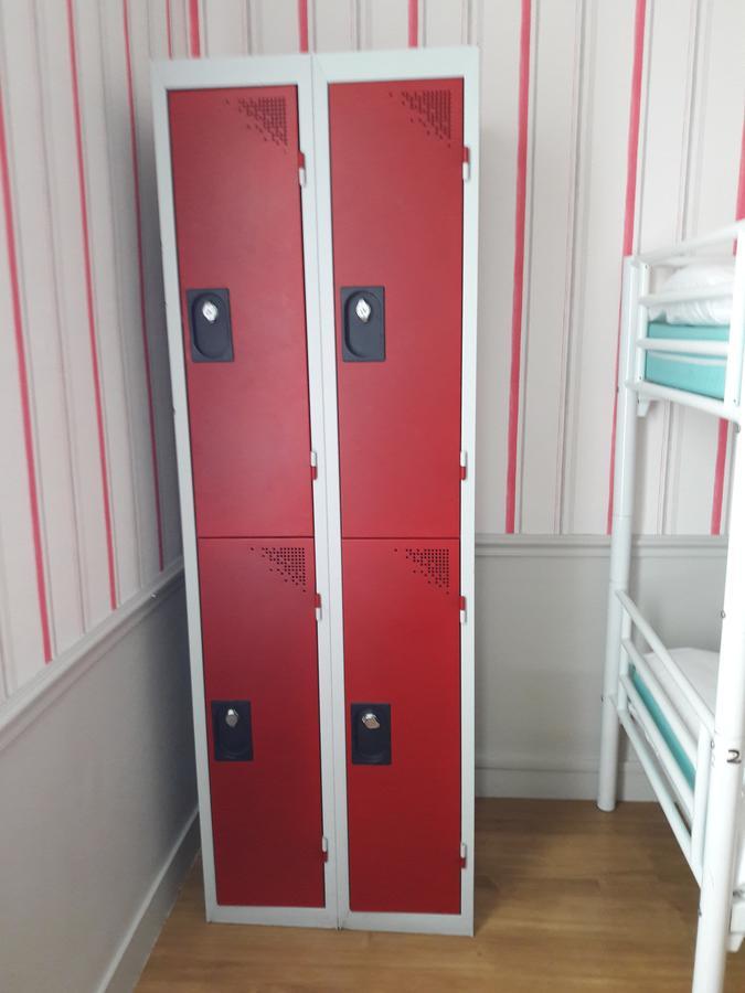 Perfect Hotel & Hostel Paris Exterior foto A set of lockers